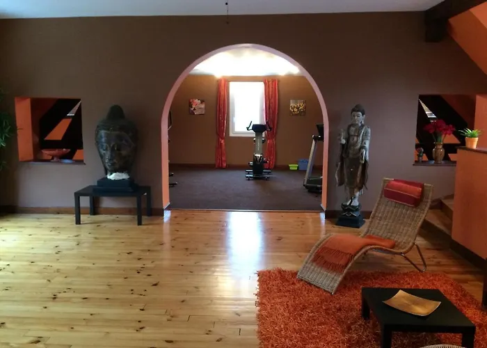 La Maison Du Parc Bed & Breakfast Yzeron