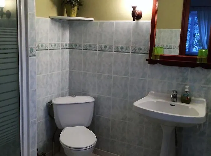 La Maison Du Parc Bed & Breakfast 4*