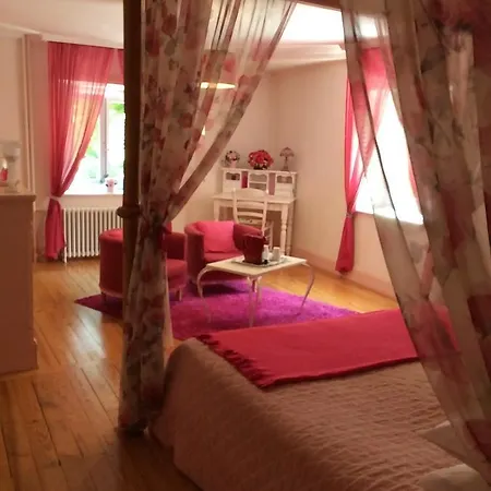 La Maison Du Parc Bed & Breakfast Yzeron