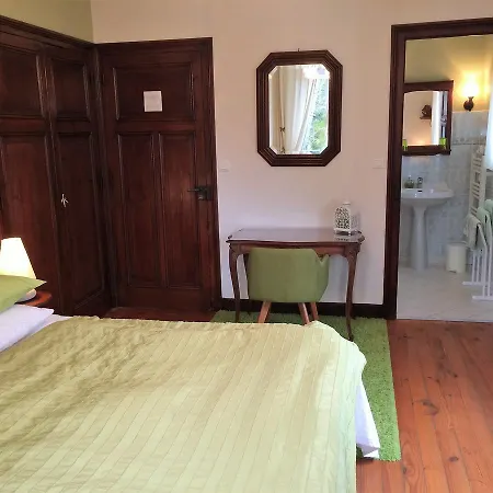 La Maison Du Parc Bed & Breakfast Yzeron
